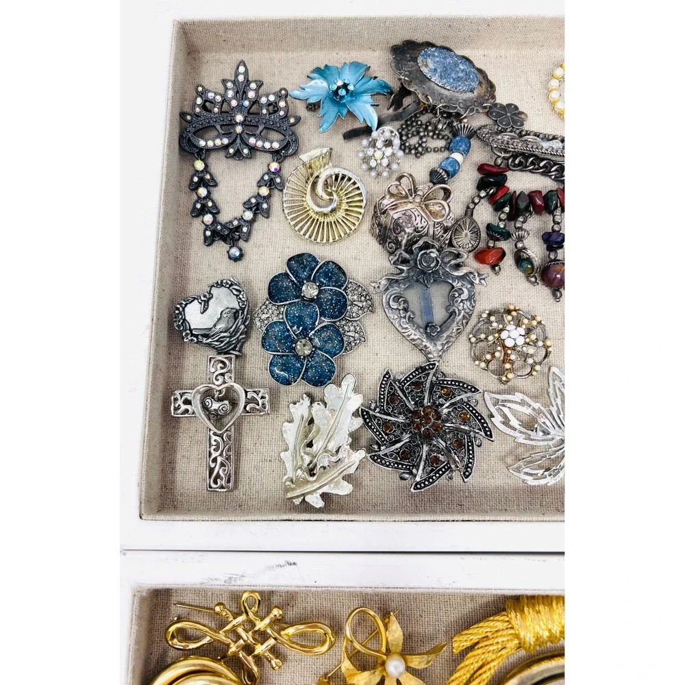Vintage & Modern Gold & Silver Tone Assorted Rhinestone Floral Brooch lot of 52